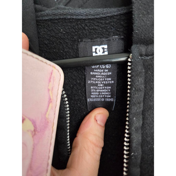 Boys DC Black Full Zip Hoodie Sweatshirt Size 5 with Blue Logo - Picture 2 of 3